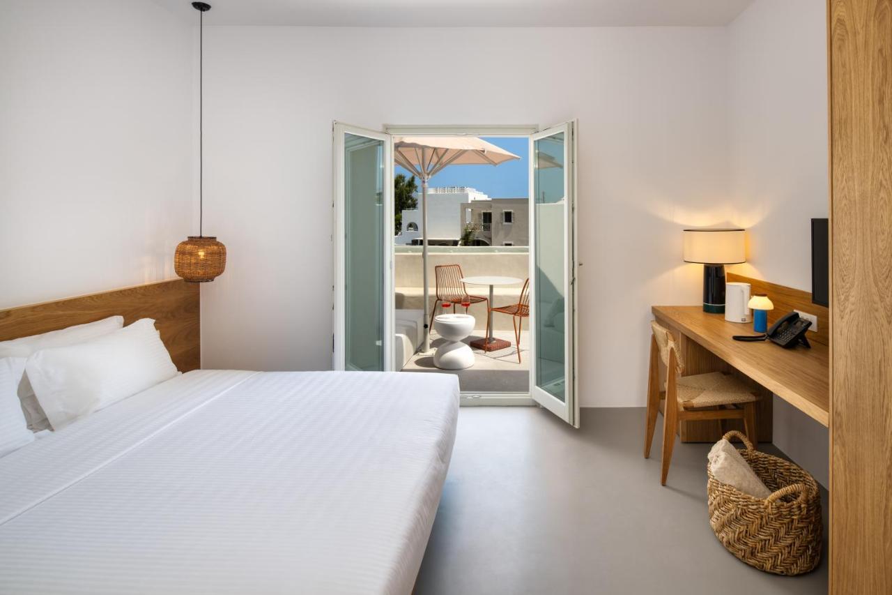 Viva Nove Suites Kamari  Ngoại thất bức ảnh