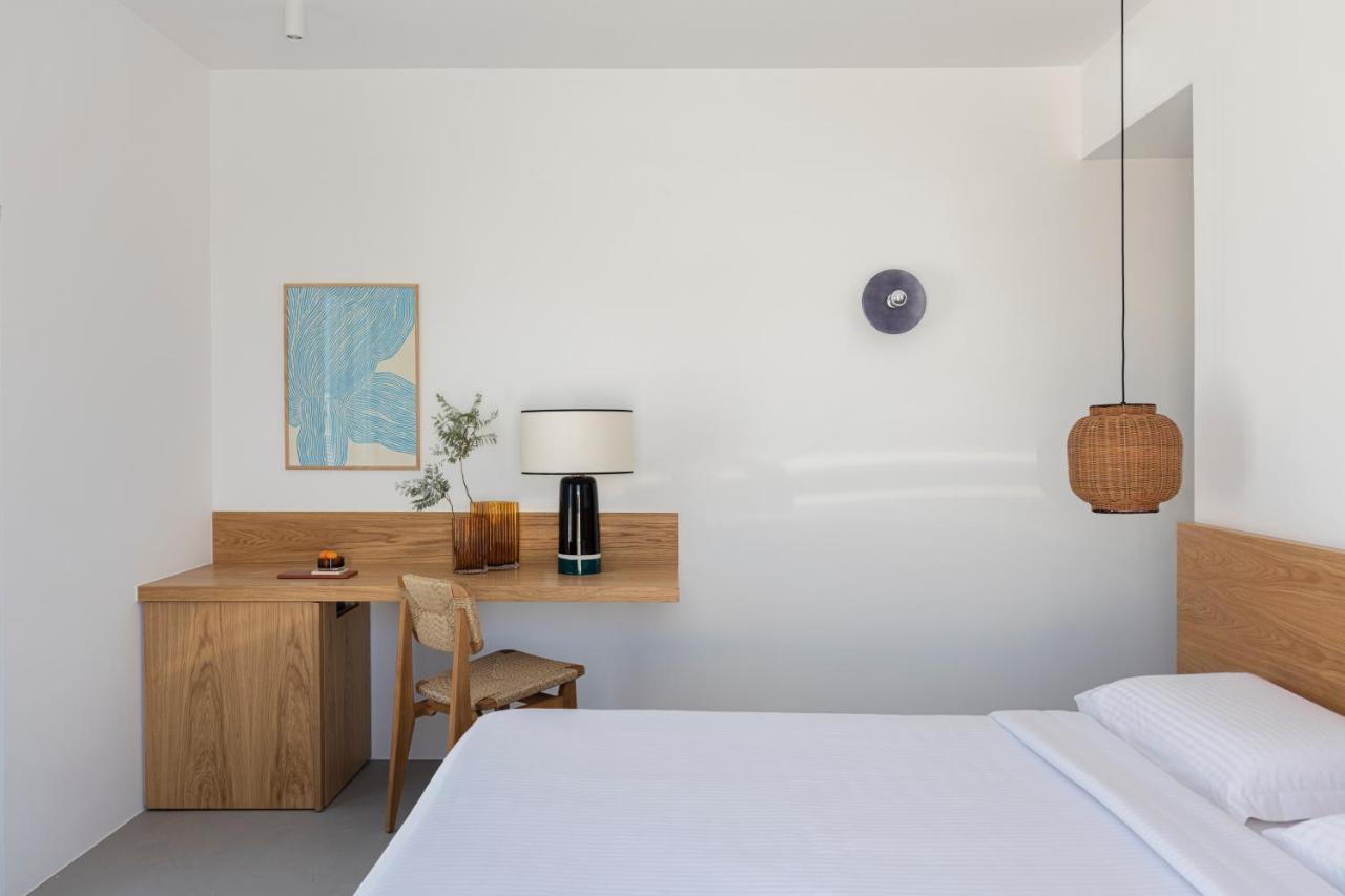 Viva Nove Suites Kamari  Ngoại thất bức ảnh