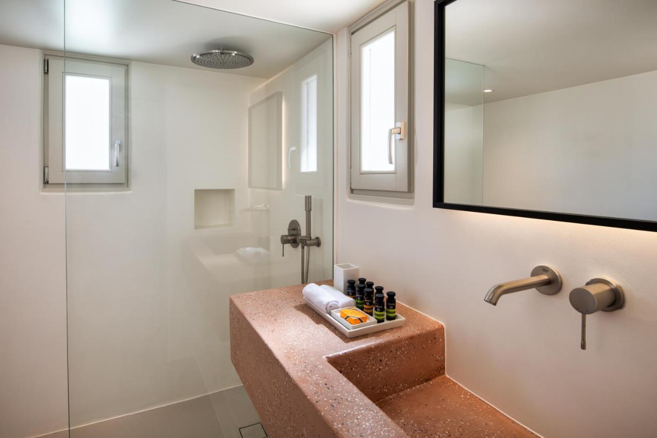 Viva Nove Suites Kamari  Ngoại thất bức ảnh
