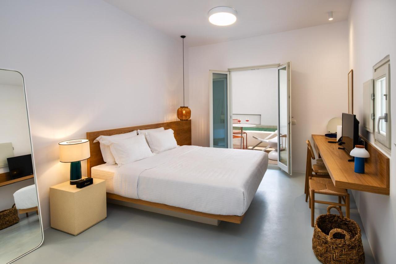 Viva Nove Suites Kamari  Ngoại thất bức ảnh