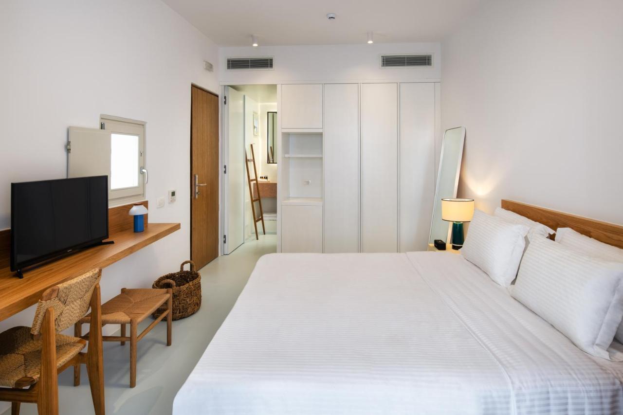 Viva Nove Suites Kamari  Ngoại thất bức ảnh